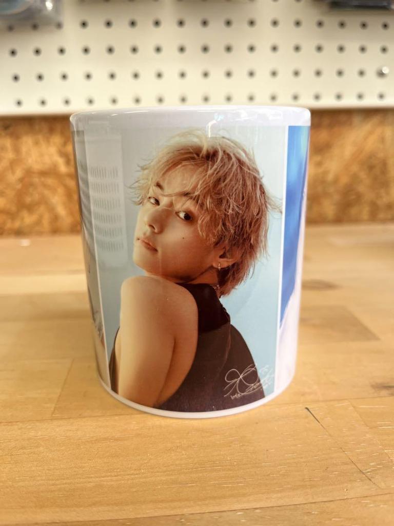 [USED] V Mug BTS