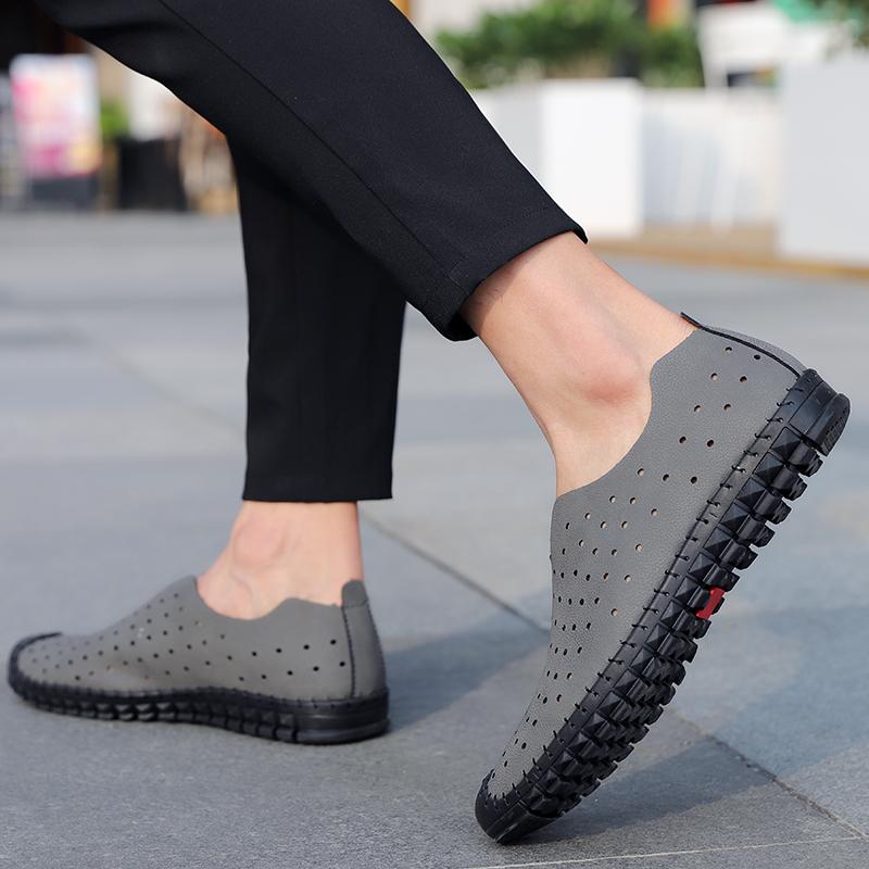 Fashion 2025 New Leather Men Loafers Stylish Summer Slip On Shoes Ultra-light Male Driving Footwear Moccasins Fashion Men Leather Shoes
