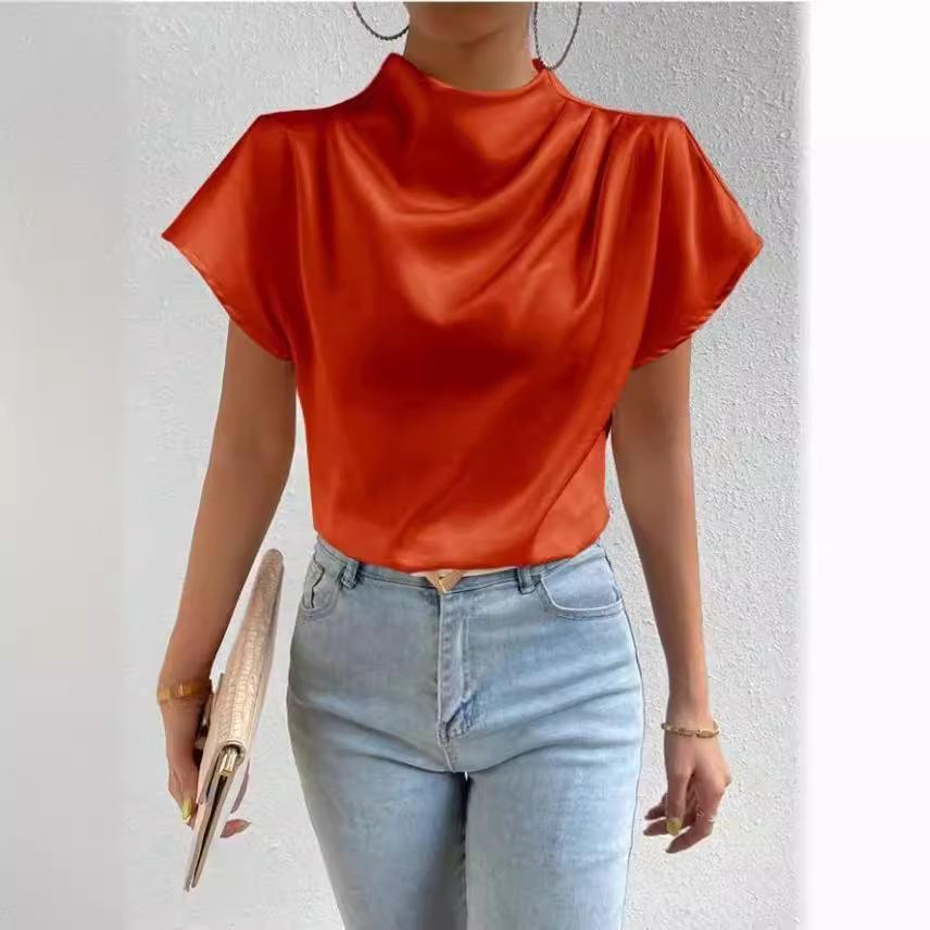 T-shirt à col rond et manches courtes plissé à l'épaule gauche Haut en satin pour femme