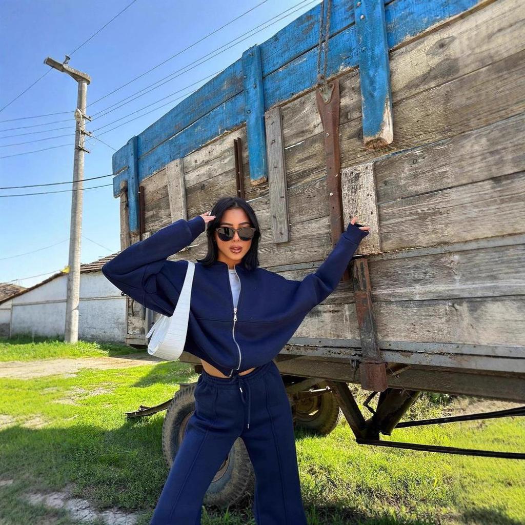 Women's Grey Cropped Zipper Hoodie and Loose Fit Sweatpants Casual Lounge Set