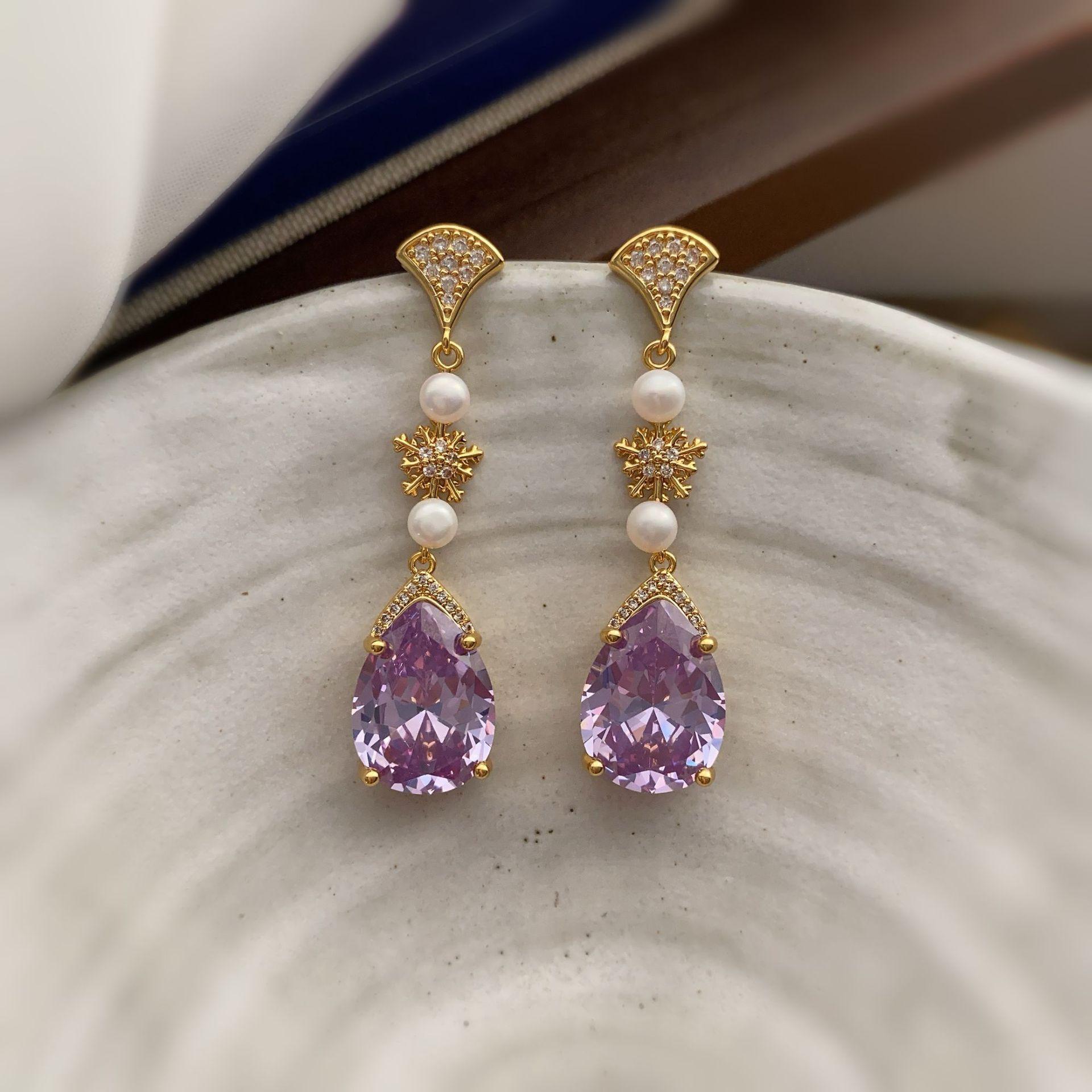 

New romantic French super flash light luxury high-end purple zircon pearl earrings sweet and elegant temperament stud earrings women