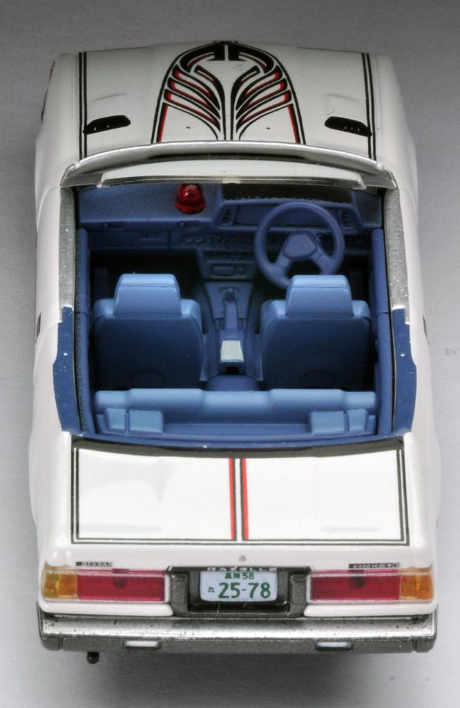 Tomica Limited Vintage Neo Seibu Keisatsu Gazelle 1/64 TLV-NEO vol.21 (Finished Model)