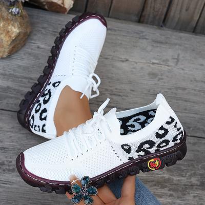 Large Size Casual Flat Bottomed Hand Sewn Patchwork Single Shoe for Women 2024 New Fly Woven Mesh Breathable Lightweight Sports Shoes