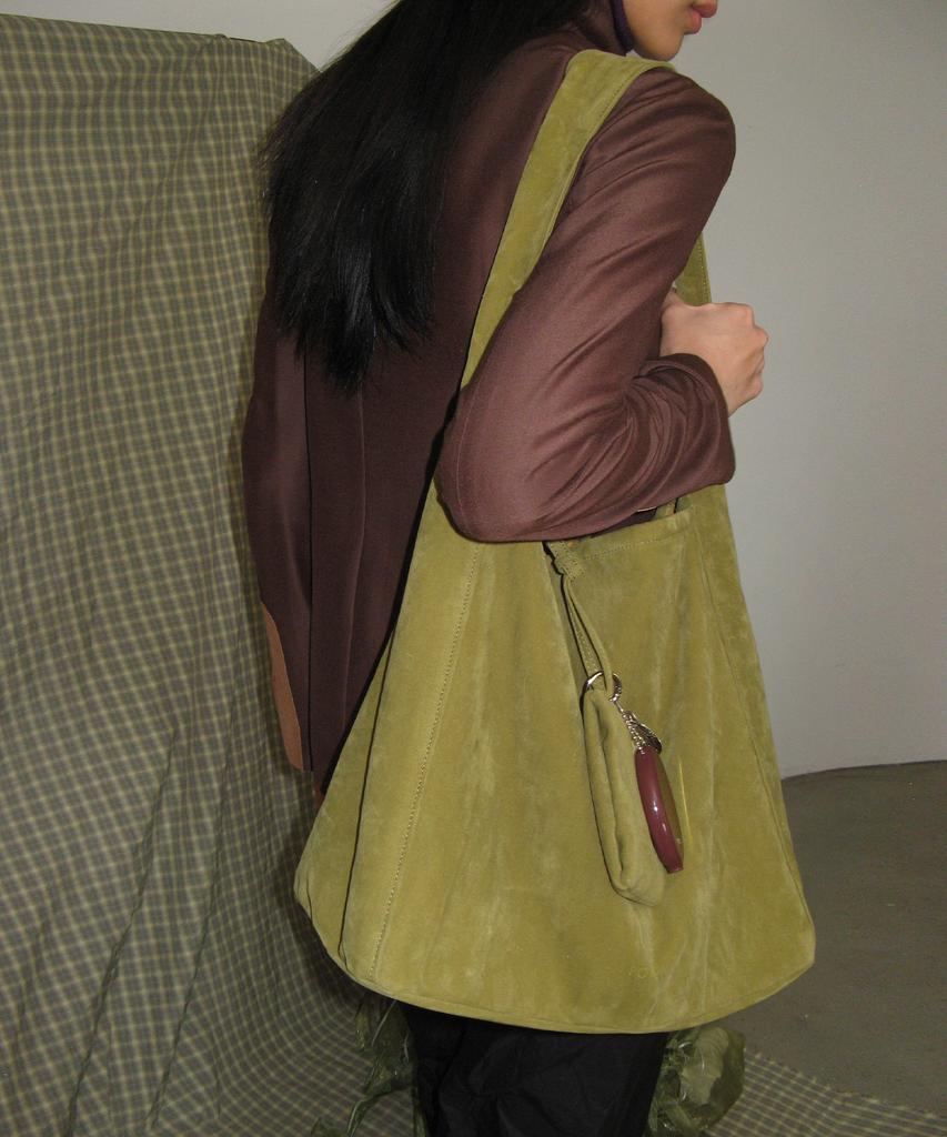 Pote 0007 Layered Pouch Hobo Bag_Suede Olive