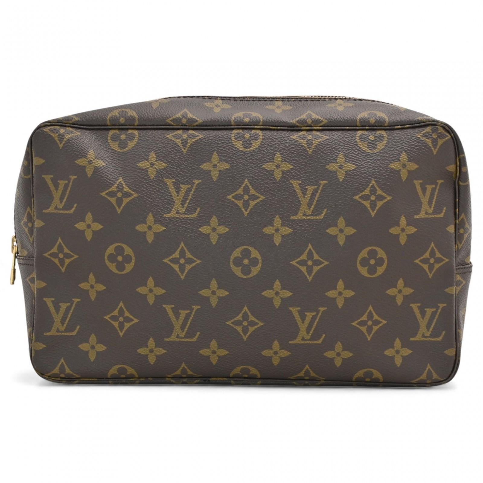 

Оригінал LOUIS VUITTON Монограмна Косметичка 28 Клатч lv5827hg Вживаний