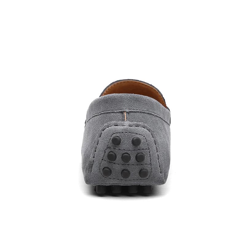 Fashion Brand Fashion Summer Style Soft Moccasins Men Loafers High Quality Genuine Leather Shoes Men Flats Gommino Driving Shoes