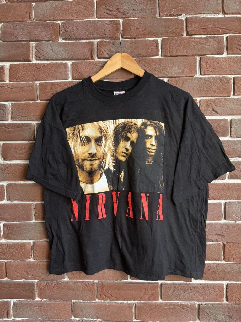 Rare Vintage 90s Nirvana Kurt Cobain Grunge Band photo Tee Unisex T-Shirt