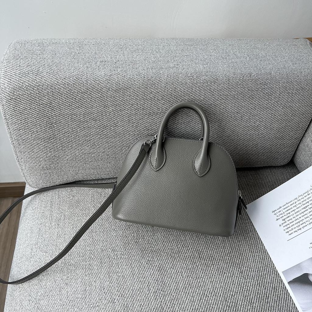 Mini Goat Pattern Top Layer Cowhide Shell Bag, Genuine Leather Crossbody Bag, Fashionable Bowling Bag, Versatile Handbag