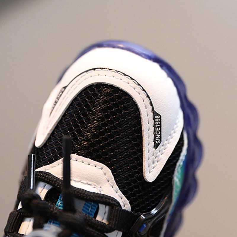 Весенне-осенние новые сетчатые детские кроссовки со светодиодной подсветкой — фото 8