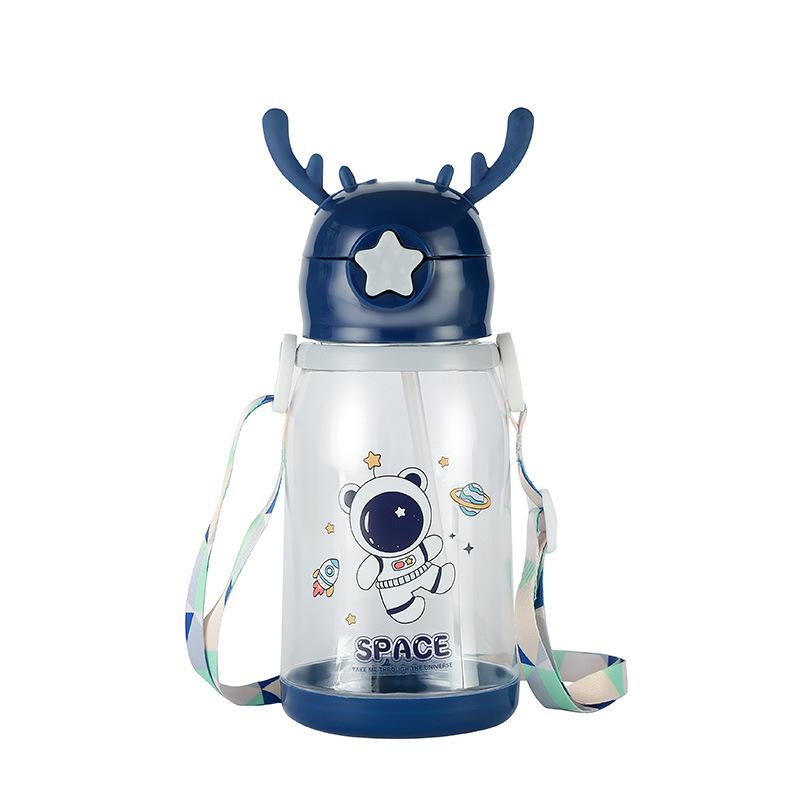 Cartoon Reindeer Antler Plastic Cup With Handle And Straw Large Capacity Student Gift Water Bottle For Kids KTY