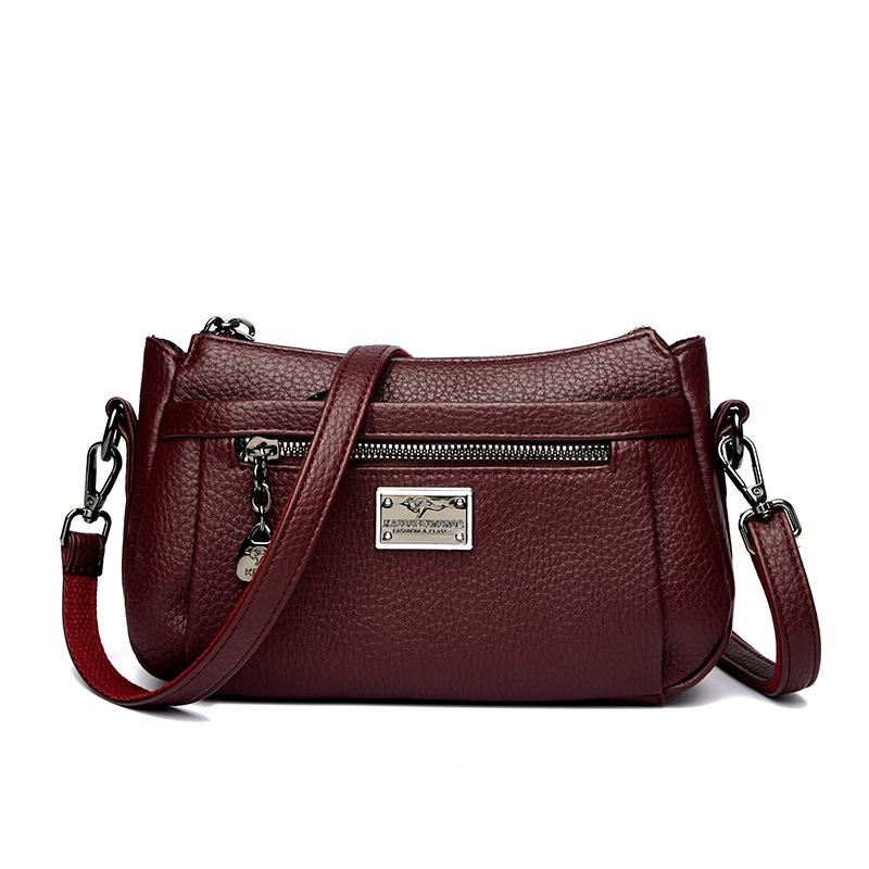 A Fashionable and Casual Large-capacity Women's Crossbody Bag