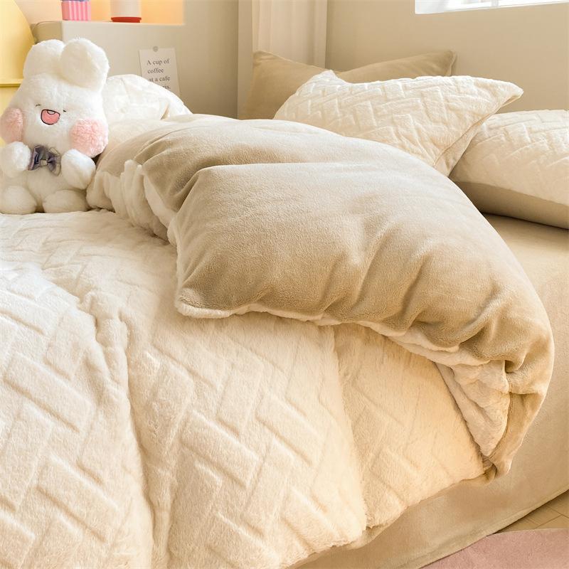 Rabbit Fleece Four-Piece Set, Thickened Milk Fleece Bed Sheet Quilt Cover, Coral Fleece Bed Three-Piece Set