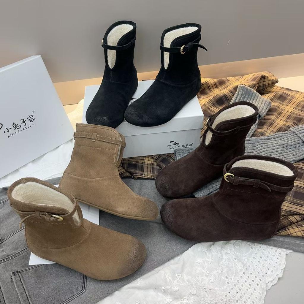2025 new leather flat-bottomed snow boots women's autumn and winter velvet warm cotton shoes counter with the same boot head