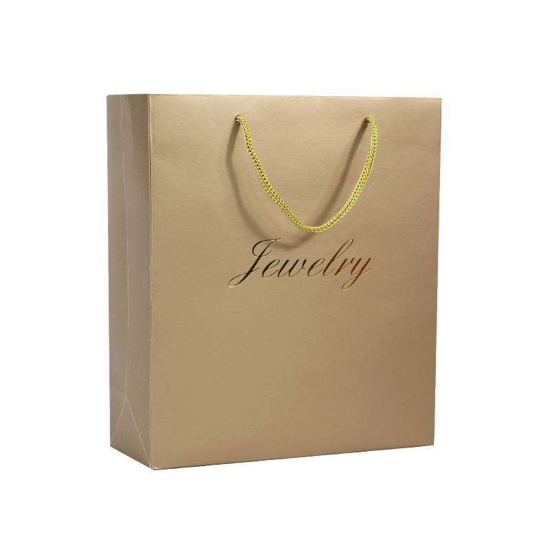 Элегантный набор: колье, браслет и серьги с красным жемчугом в шкатулке