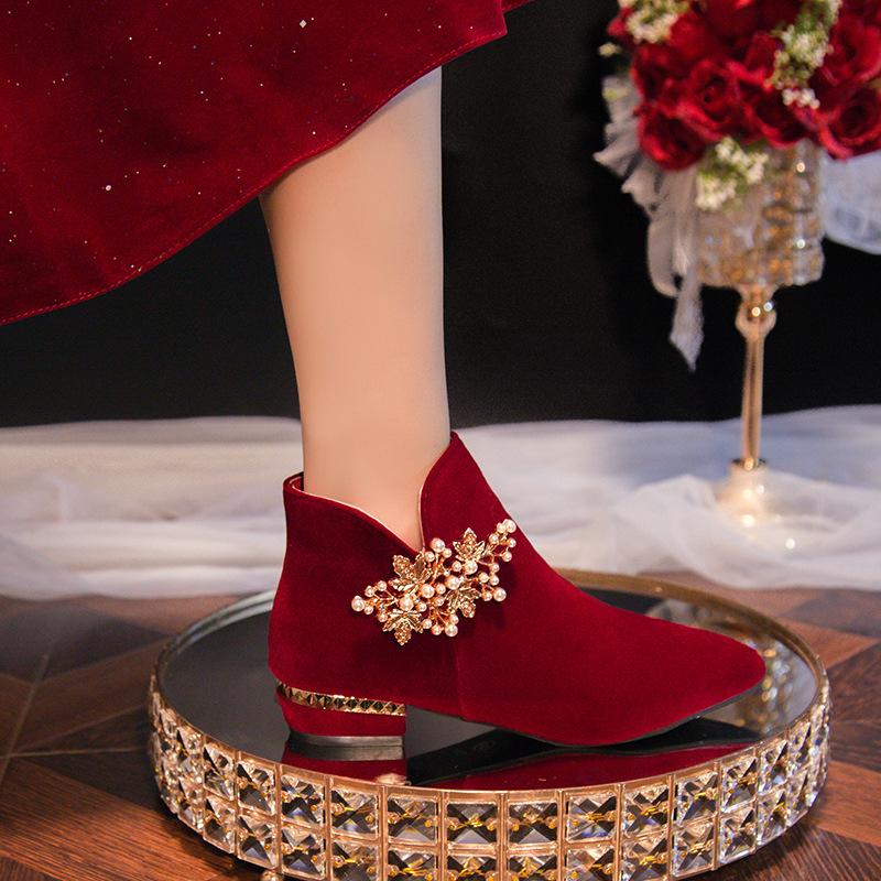 Internet celebrity autumn and winter bride boots 2025 new burgundy festive wedding boots rhinestone fringed thick heel not tired feet fashion boots