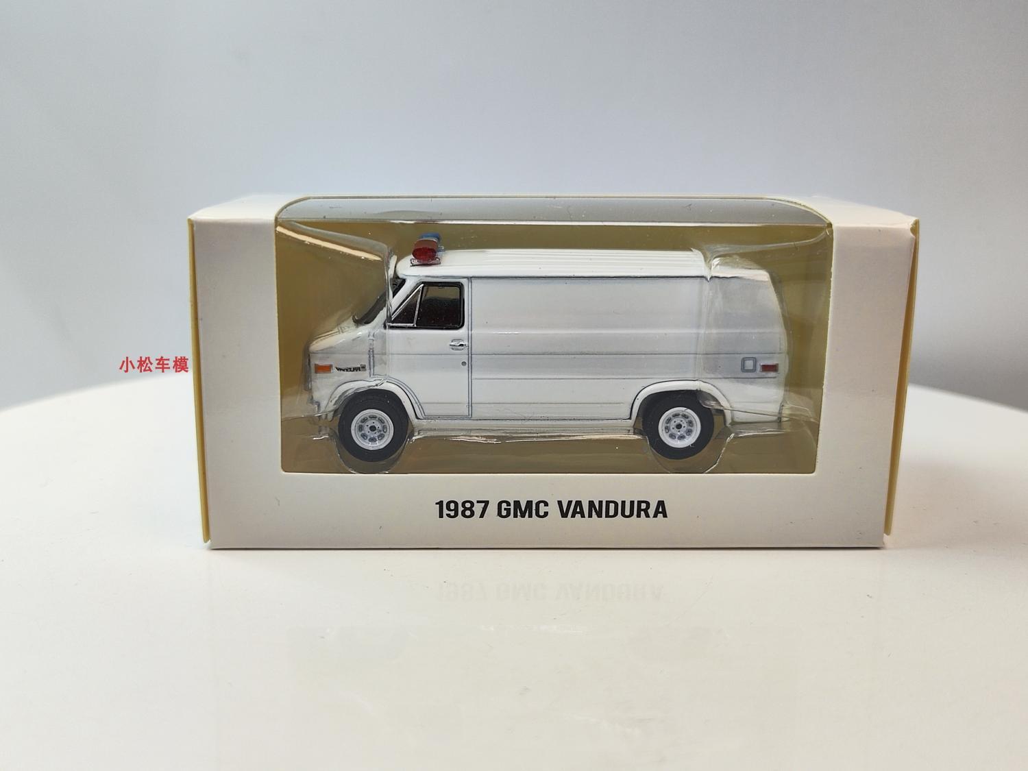 

GreenLight 1:64 1987 GMC Vandura Police Car Alloy simulation micro car model collection decoration car toy gift