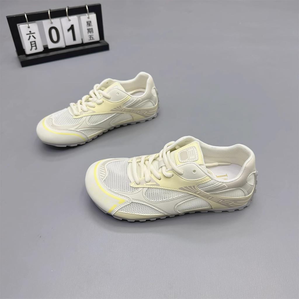 Koreanische Version von Plattform Casual Atmungsaktives Mesh Deutsche Trainingsschuhe Damen 2025 Sommer Neu Vielseitige Mode Sportmode Board-Schuhe