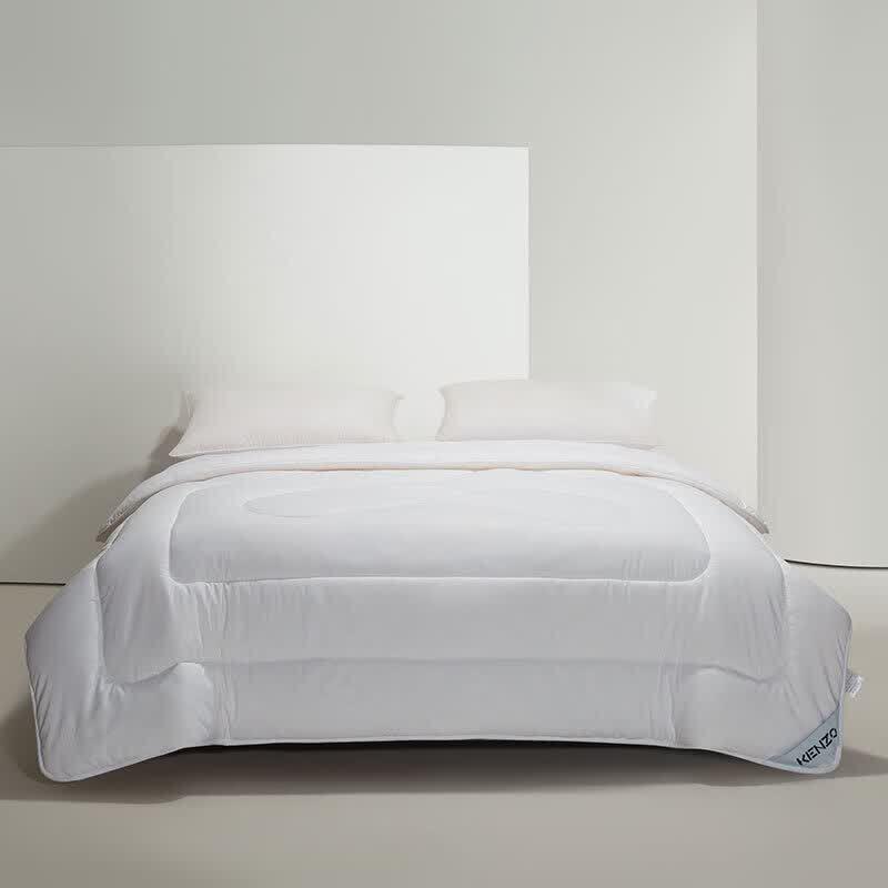 KENZO Tiger Head Embossed Soybean Fiber Quilt