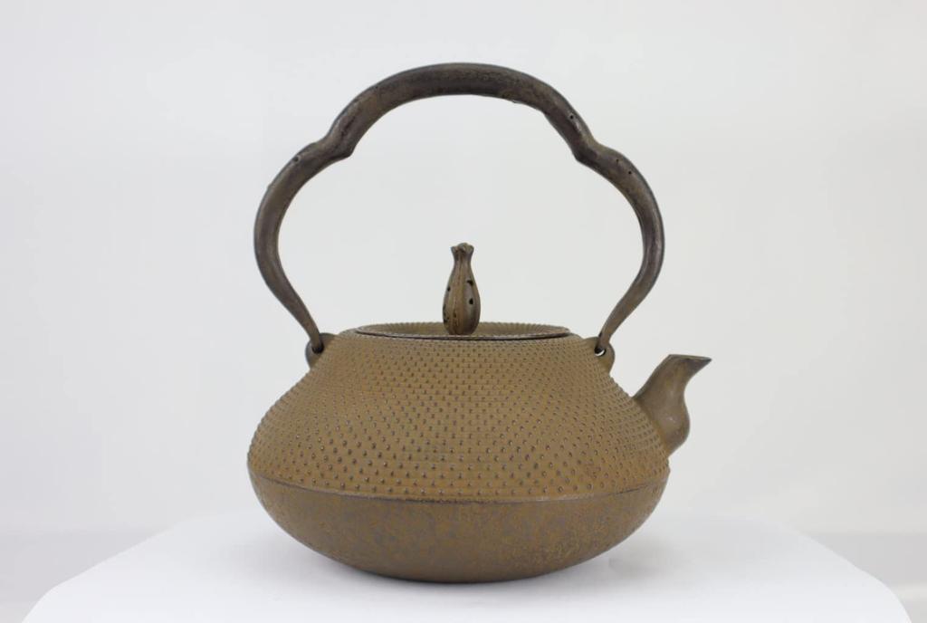 Iwachu Iron Kettle, 18-inch Gourd Arare Pattern, Brown, 1.3L, 11002, Nanbu Ironware