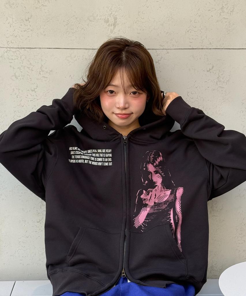 Amou Call Back Hoodie Zip-Up Black
