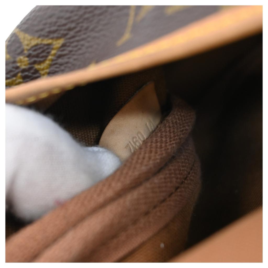 Auth Louis Vuitton Monogram Saumur 30 Schultertasche lv2235gg