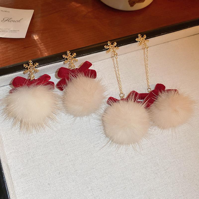 Christmas Snowflake Red Flocking Bowknot Drop Earrings for Women Vintage Red Color Love Heart Santa Claus Earrings Party Jewelry