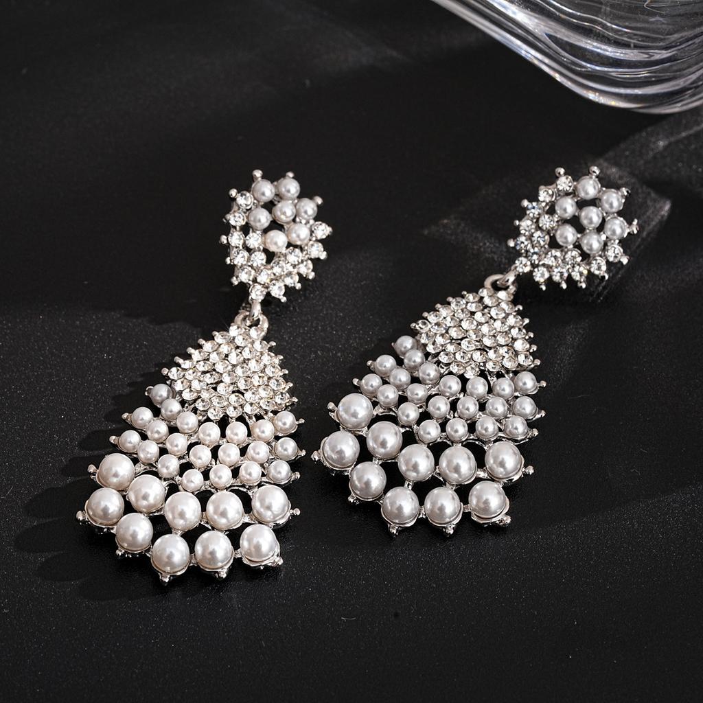 Silver Needle Diamond Pearl Water Drop Fringed Earrings French Retro Court Temperament Earrings Light Luxury Premium Earrings