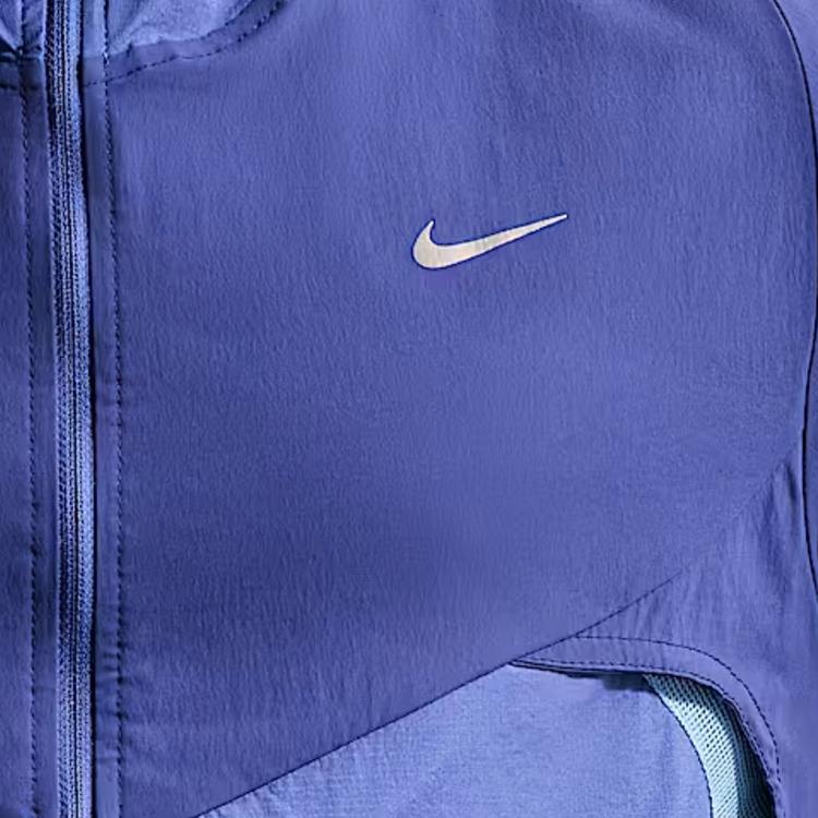 Nike Water-Resistant Zippered Hooded Reflective Jacket Men jackets IF2368-455