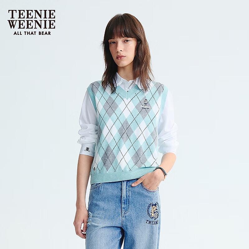 

Женский вязаный жилет с V-образным вырезом и аргайловым узором M