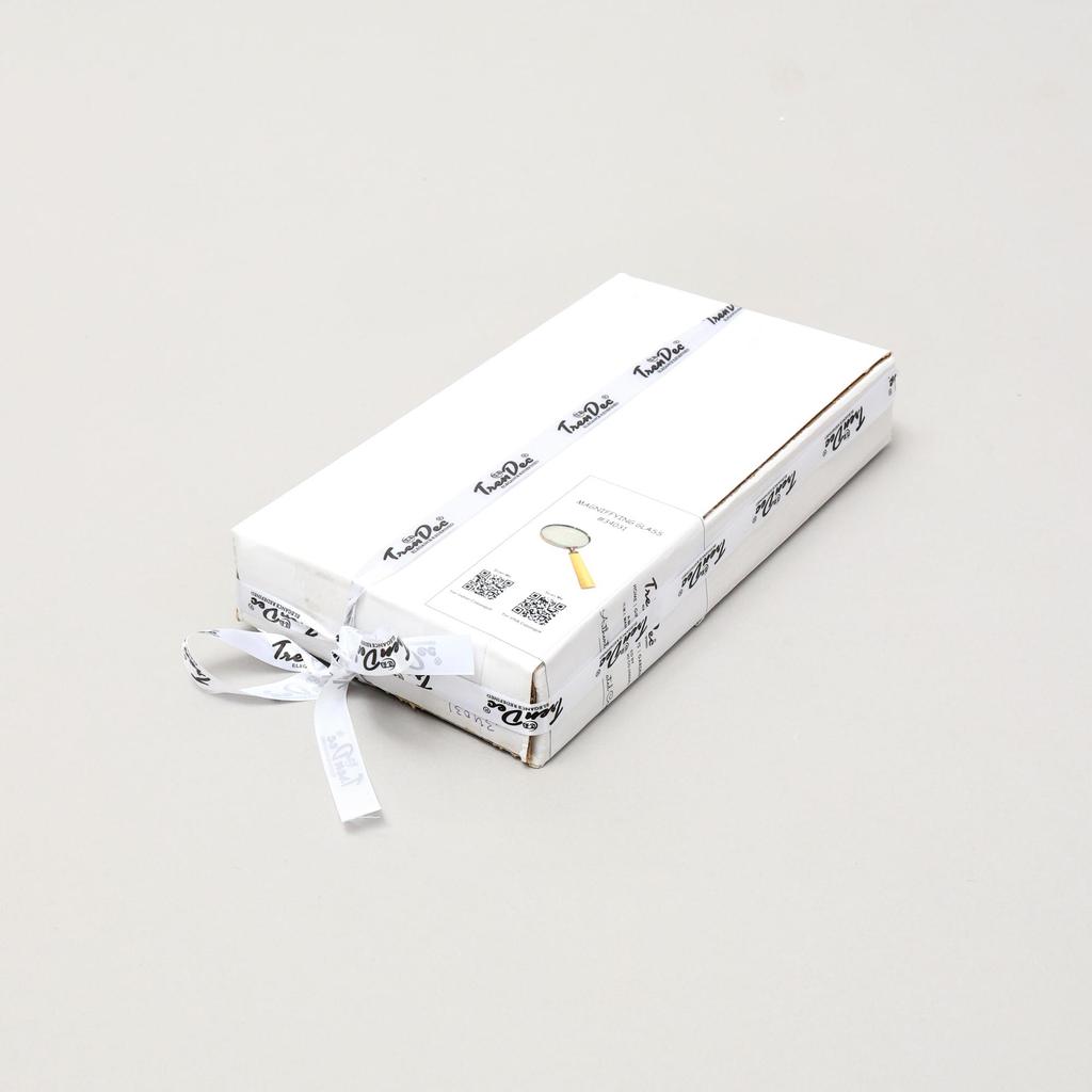 Luxury Cream Handle Magnifying Glass With Steel Frame