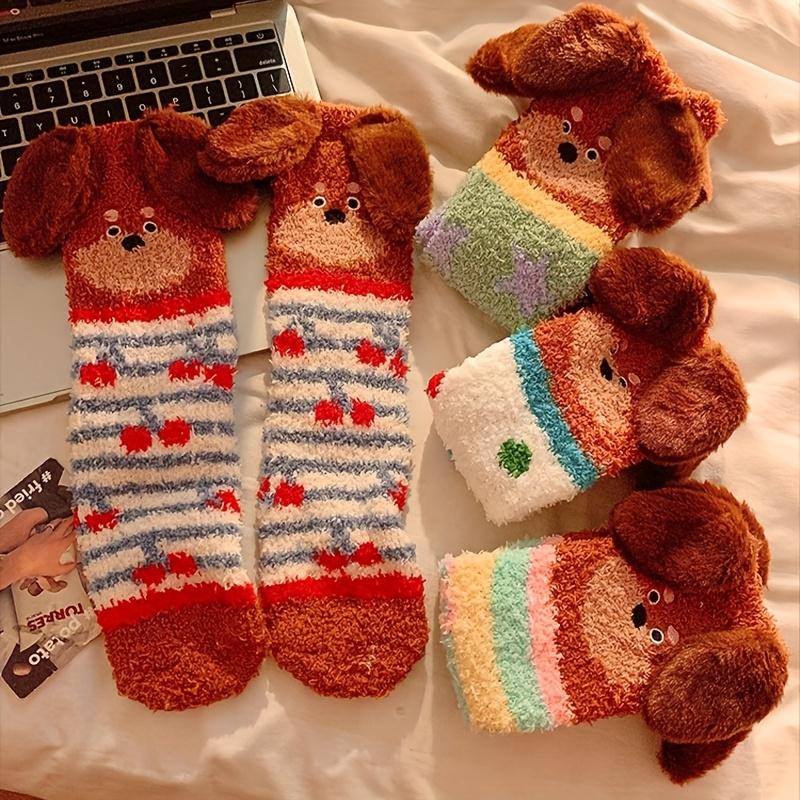 2 Paar kuschelige Plüsch-Dackel-Socken - Dicke warme Winter-Unisex- und -ähnliche weiche Pyjama-ähnliche Wadenhohe Socken mit süßem Dackel-Ohren- und Schwanz-Design