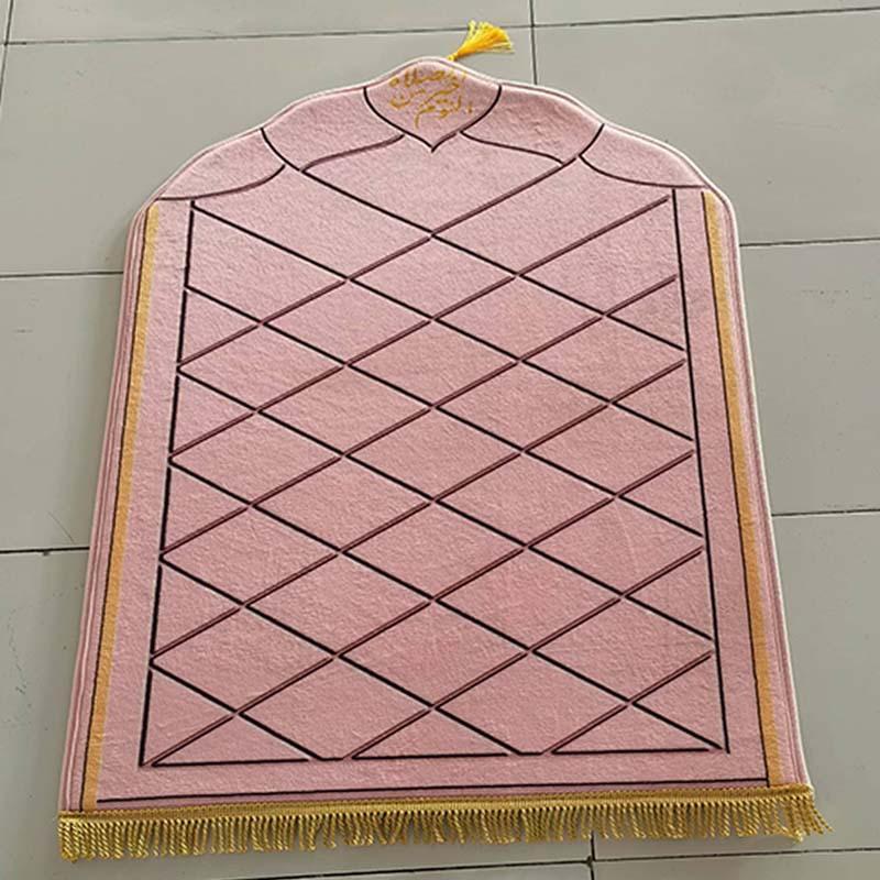 Soft Worship Kneel Travel Prayer Rug Non-slip Prayer Mat Flannel Carpet for Muslim Ramadan Embossing Floor Carpets Portable