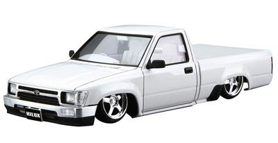 Aoshima Bunka Kyozai La Série Voitures Modifiées Toyota RN80 Hilux Custom 1995 Maquette en Plastique 1/24 N°41