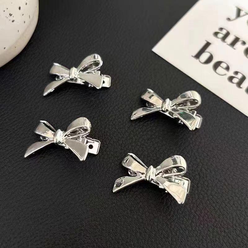 Silver Alloy Bow Hairpin for Women - Stylish Side Bang Clip