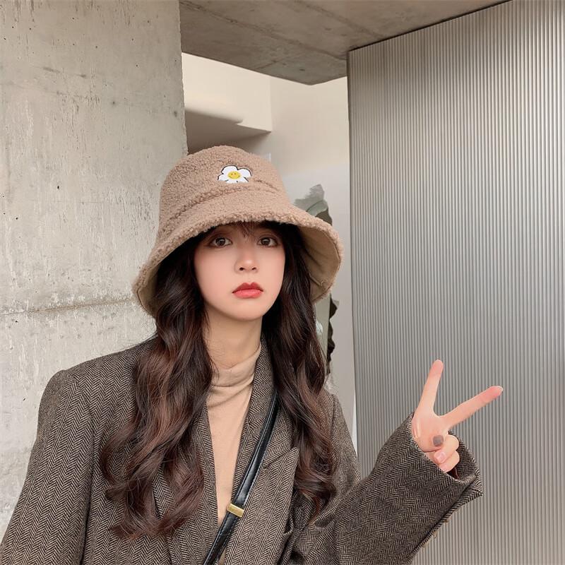 Женская двусторонняя осенне-зимняя панама