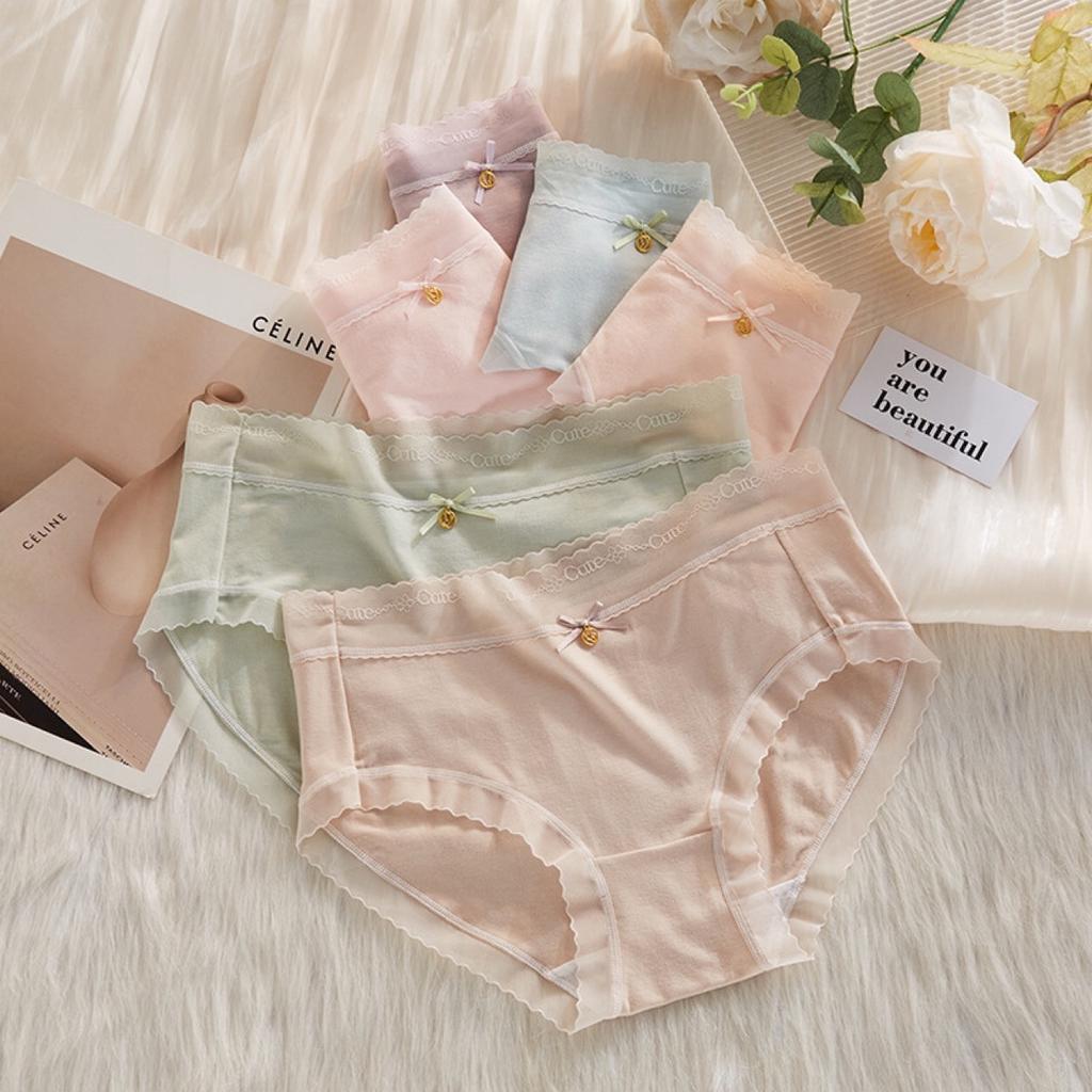 Plus Size Ladies Spring and Summer Lace Cotton File Comfortable Breathable No Mark Middle Waist Triangle Briefs