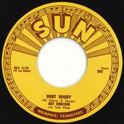 7-Zoll Schallplatte ROY ORBISON - Ooby Dooby / Go! Gehen! Gehen! 242 So 1956 UK Rock