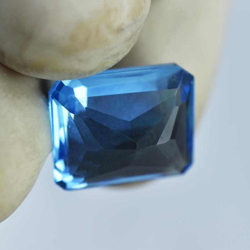 Ceylon Light Blue Emerald Cut Natural 10.90 Ct Sapphire CERTIFIED Loose Gemstone AR-549