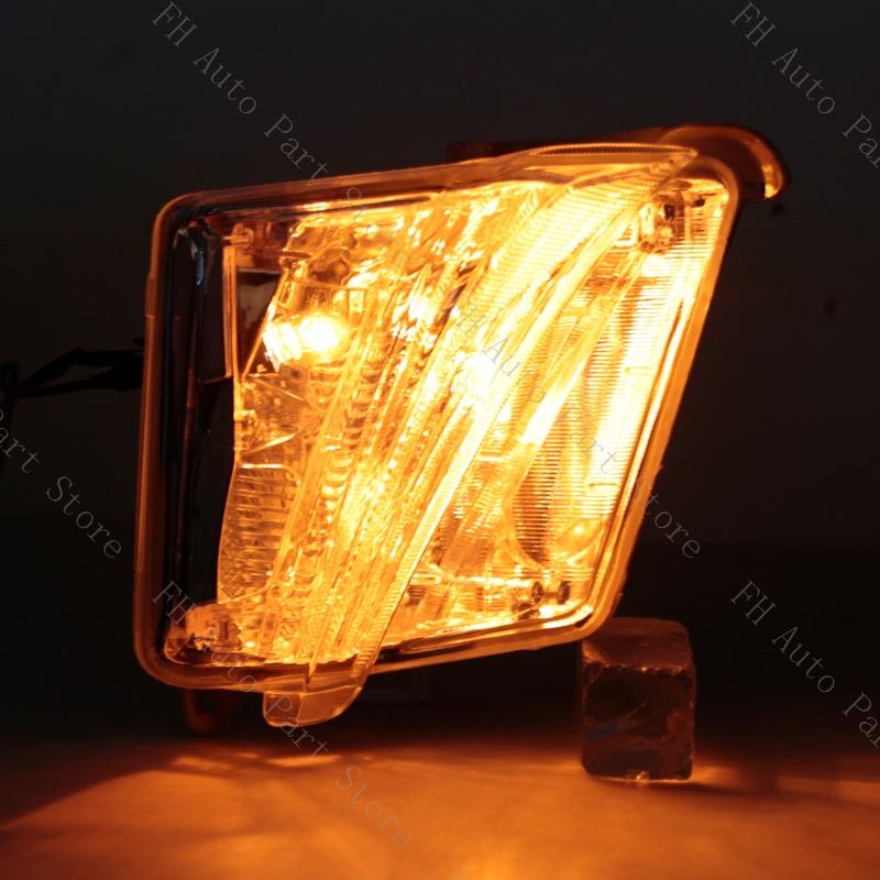 Car Front Bumper Halogen Fog Light Turn Signal Indicator Lamp For Toyota Avalon 2016 2017 2018 Foglight Foglamp