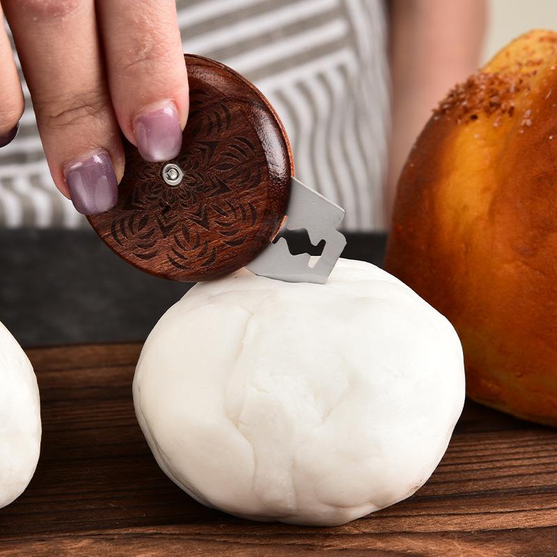 Rosewood UFO Bread Cutter - Portable Round Knife for Shaping Soft European Bread