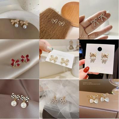 S925 Silbernadel Süß Vielseitig Einzigartig Imitation Perle Schleife Steckerohrringe Trendig Nischen Design Sinn Premium Ohrringe