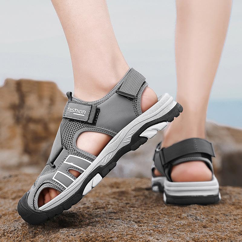 Fashion Summer New Sandals High Quality Trendy Styles Outdoor Street and Beach Walking Daily Breathable Shoes for Men Black Gray