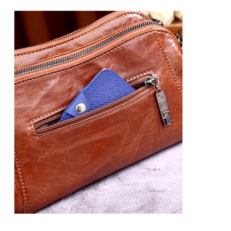 Retro Fashion Women's Leather Bags Compact One-shoulder Messenger Meniscus Bags Classic and Versatile Messenger Bag