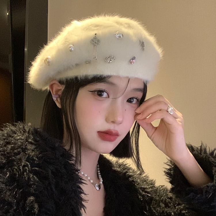 2025 original handmade rhinestone rabbit fur beret female season showing face small plush painter hat white hat