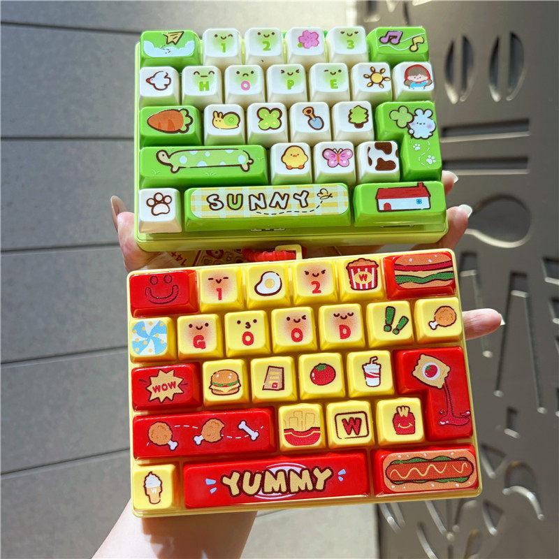 Simulation Keyboard Stress Relief Fidget Keychain 26 Grids Cute Animal Diary Pattern for Kids Party Bag Filler Small Gift