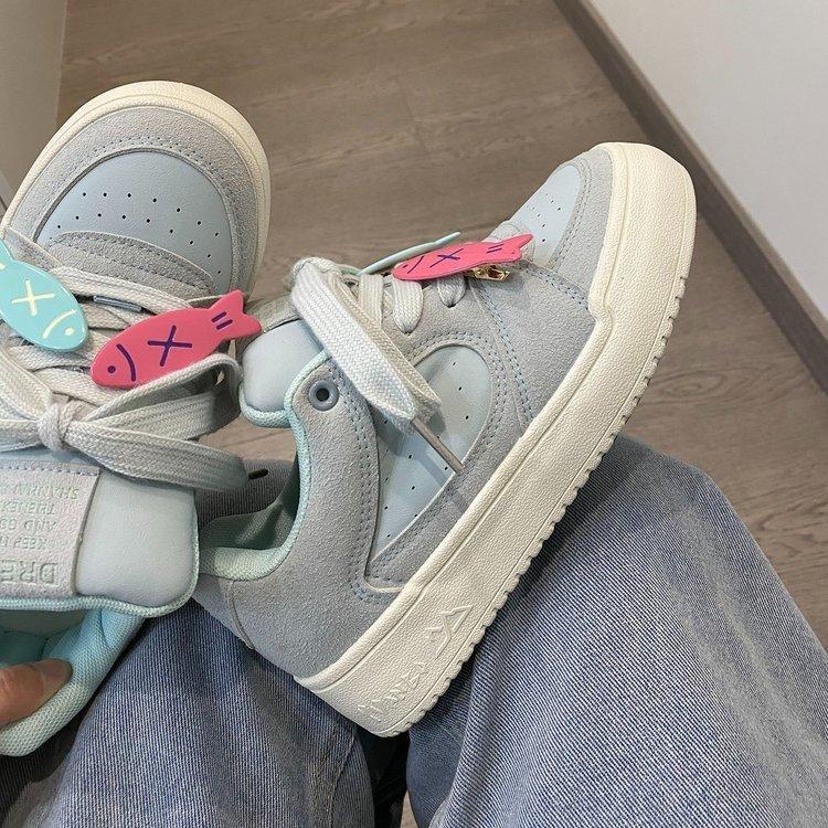 Guochao niche original small fish bread shoes women's 2026 spring new thick-soled leather surface white shoes board shoes