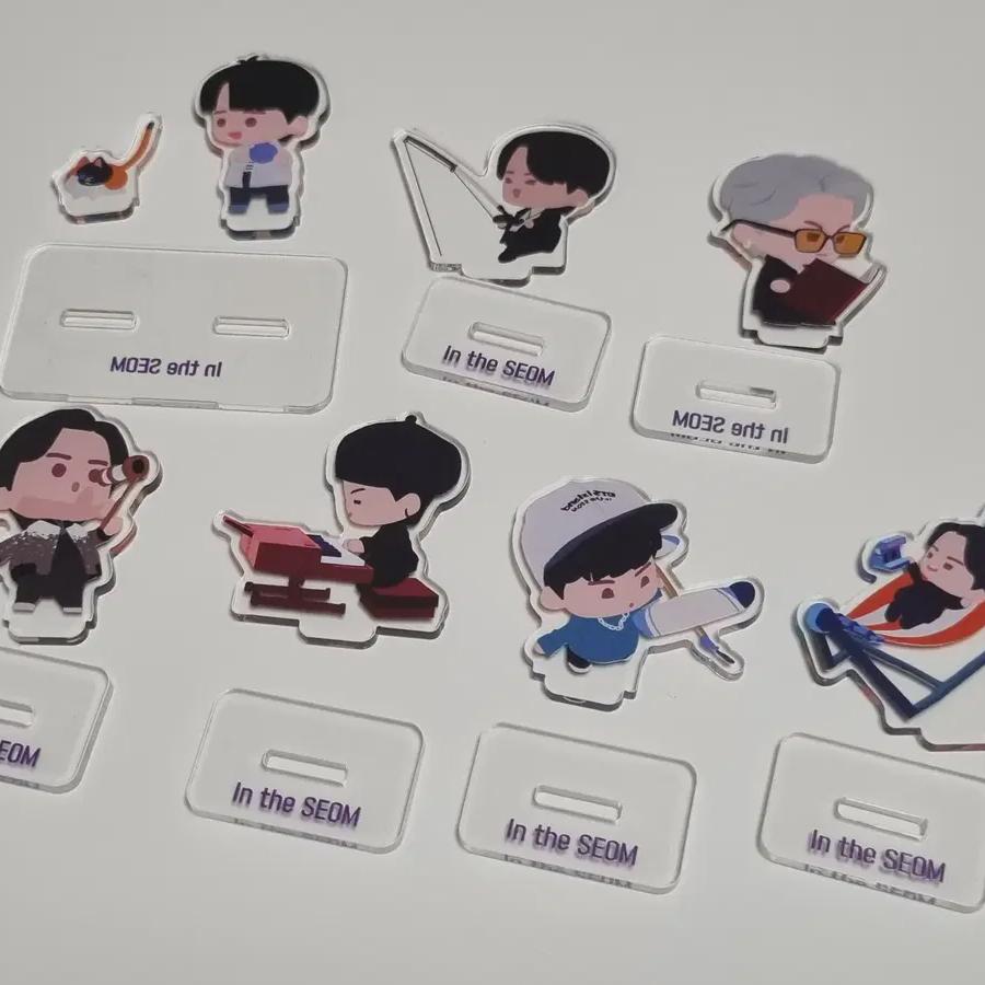 

BTS Bts In The Forest Акриловая подставка 7 предметов Набор