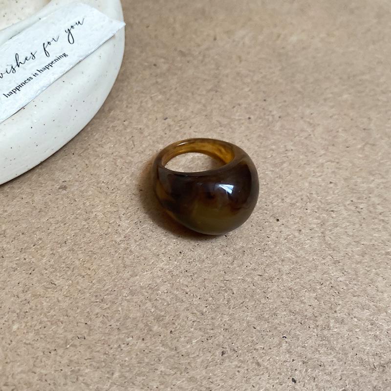 Artistic Retro Geometric Resin Ring - High-End Versatile Fashion Jewelry
