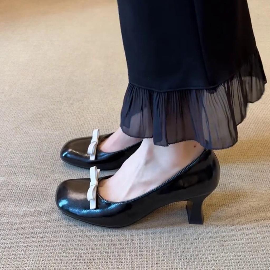 Bow Gentle Wind Light Mouth Round Head Commuter Coarse Heel Mary Jane Single Shoes