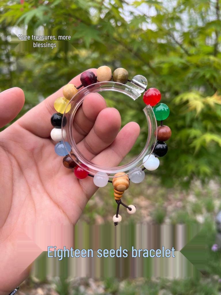 Lingyin Eighteen Bodhi Seed Multi-Treasure Bracelet for Men and Women, Buddhist Bead Style with Rooster Crow Design.